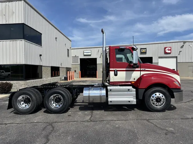 2027 International LT62590bd03009b2476b25016740e729d300b