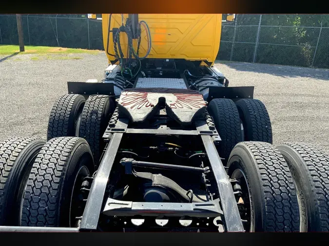 2019 INT LT625 6x4