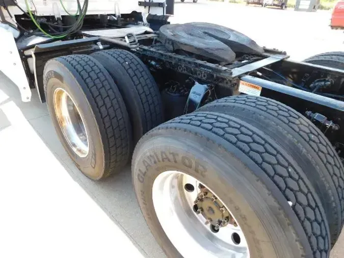 2022 Freightliner New Cascadia 126