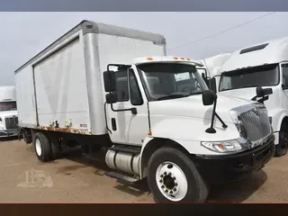 2019 INTERNATIONAL DURASTAR 4300