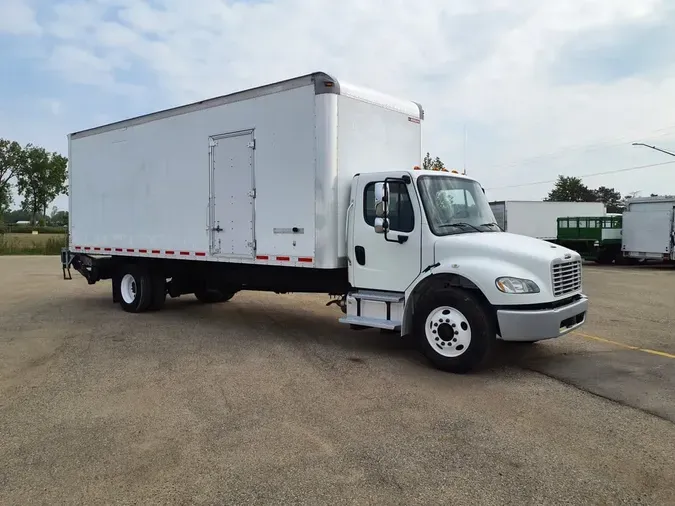 2018 FREIGHTLINER M2 106