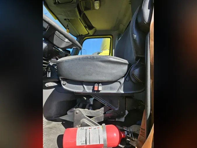 2020 International RH613