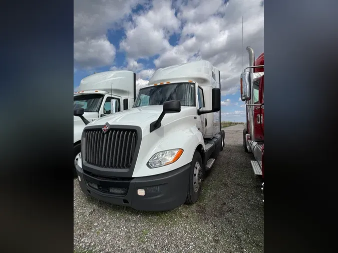 2018 International LT625