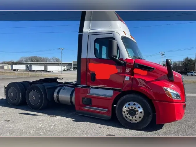 2023 FREIGHTLINER Cascadia 126