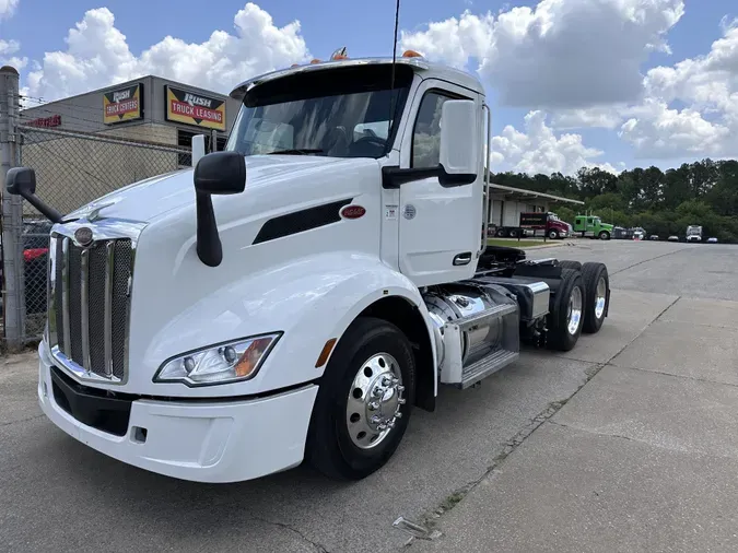 2022 Peterbilt 579