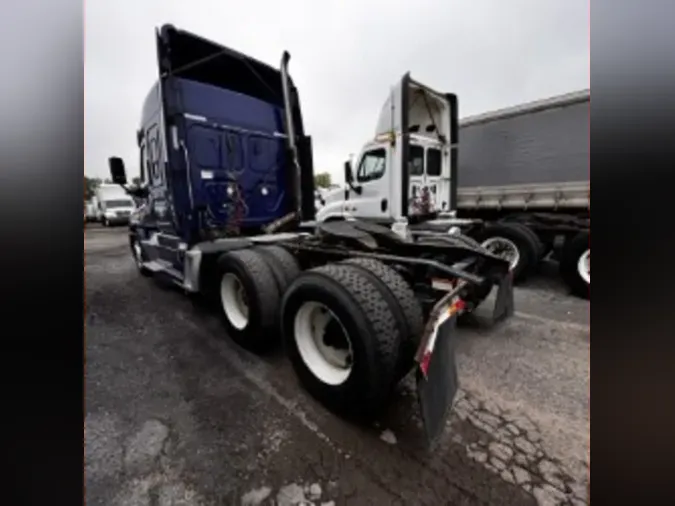 2020 FREIGHTLINER CASCADIA 12590cb58b8d75f696e06763992d56fbeef