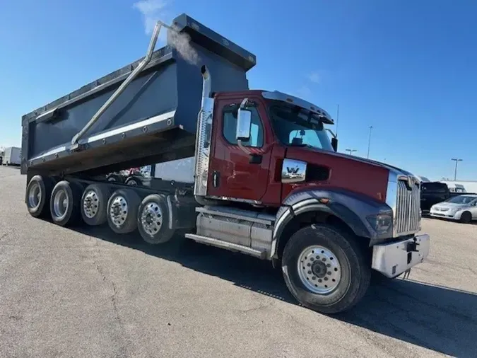 2022 Western Star 49X 36" Trench-Style Low Roof