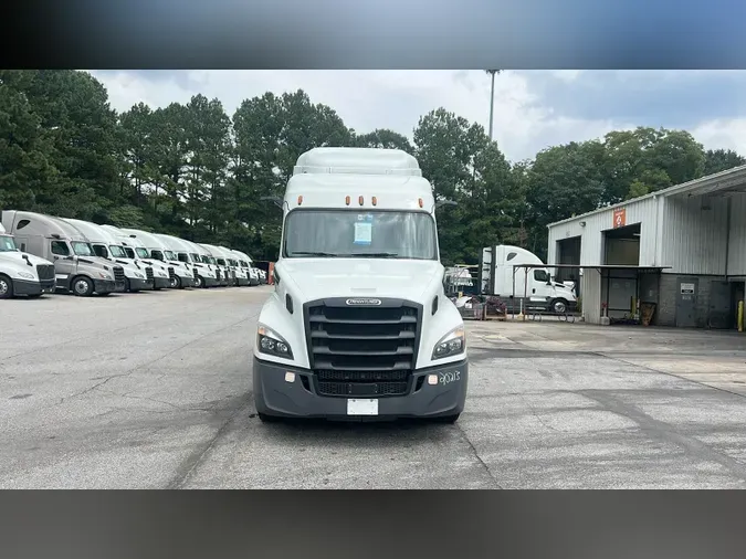 2020 Freightliner Cascadia 126