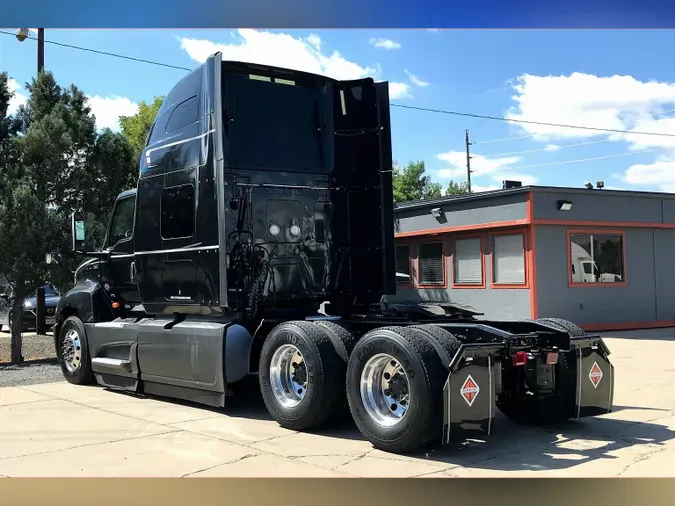 2022 INT LT625 6x4