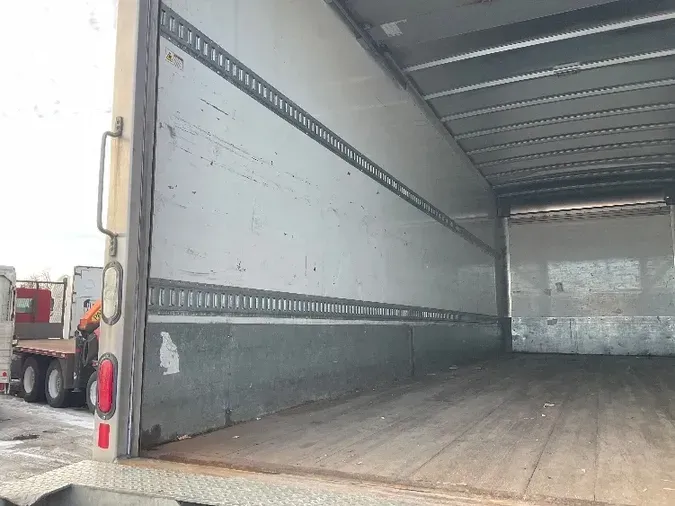 2018 INTERNATIONAL 4300