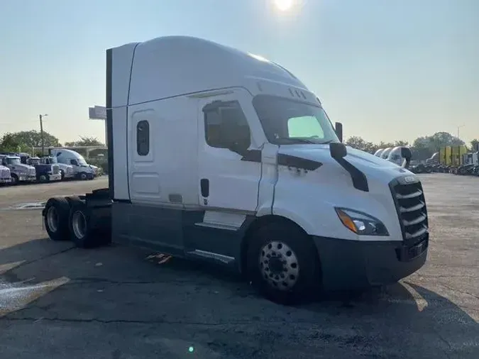 2021 Freightliner Cascadia