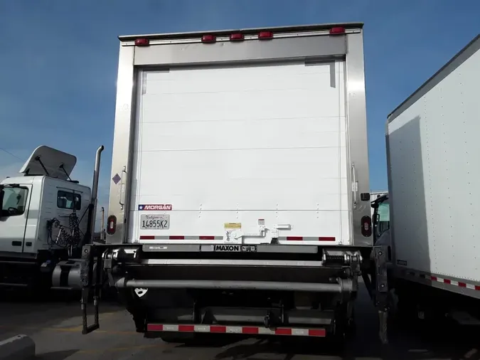 2018 FREIGHTLINER/MERCEDES M2 106