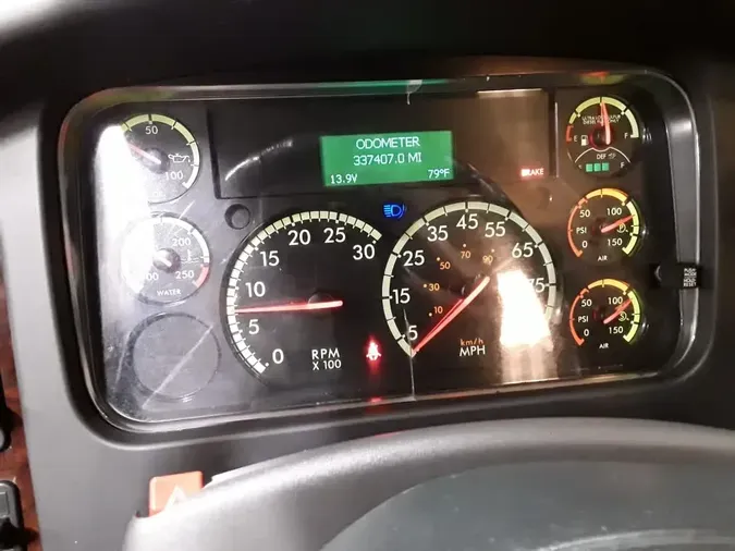 2019 FREIGHTLINER/MERCEDES M2 10690dc94e2f1d7e2bf9048fda428fd5c4d