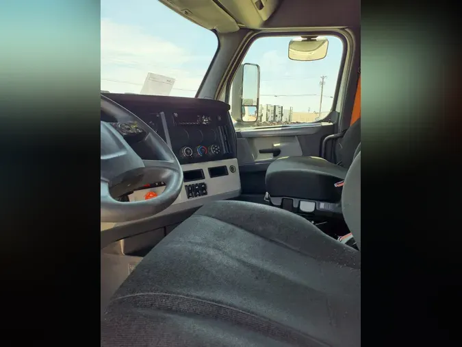 2019 FREIGHTLINER NEW CASCADIA PX12664