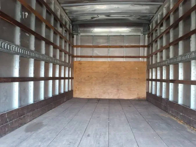 2019 ISUZU NPR HD90dff84458351cd1ad16da511ea3fbc1