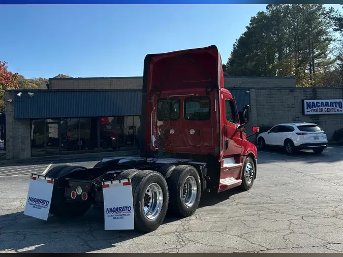 2021 FREIGHTLINER CASCADIA 126