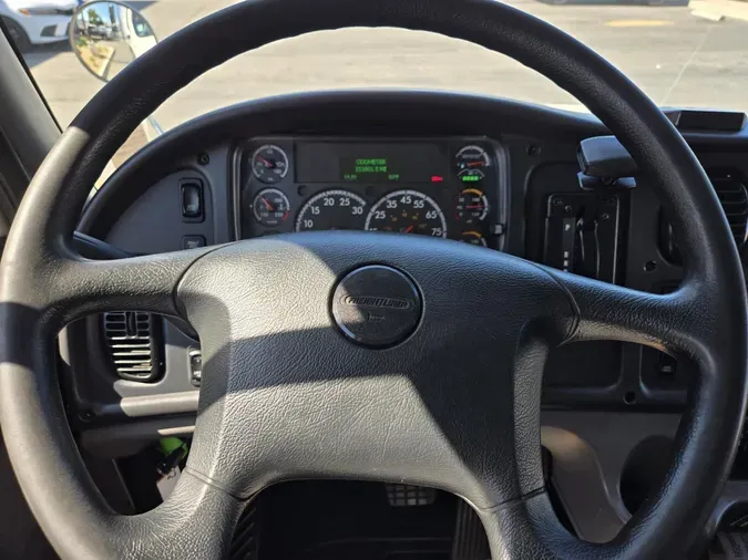 2019 Freightliner Business Class M2 106