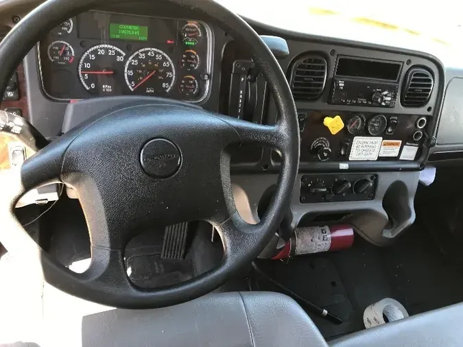 2018 Freightliner M2