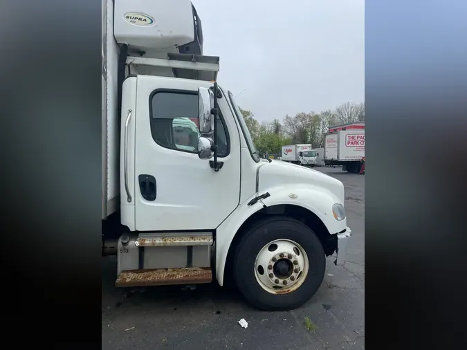 2017 FREIGHTLINER/MERCEDES M2 106