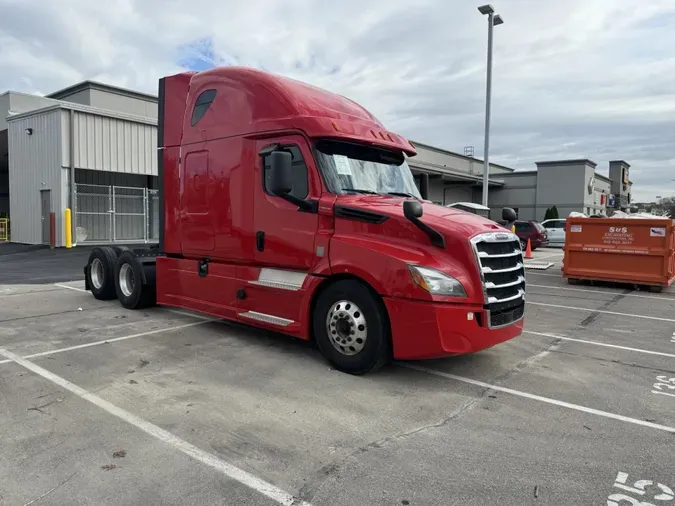 2020 Freightliner Cascadia