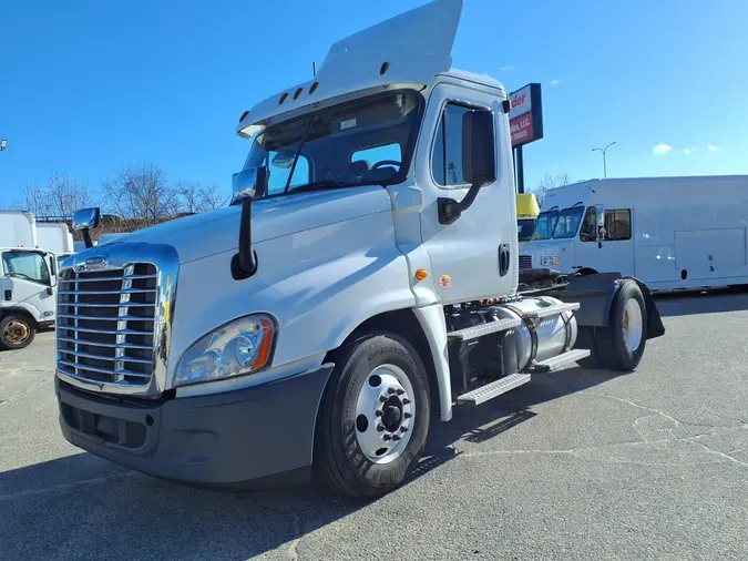 2019 FREIGHTLINER/MERCEDES CASCADIA 12590e77739e0c1e7680157ddec80ebcdec