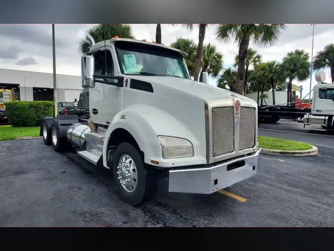 2015 Kenworth T880