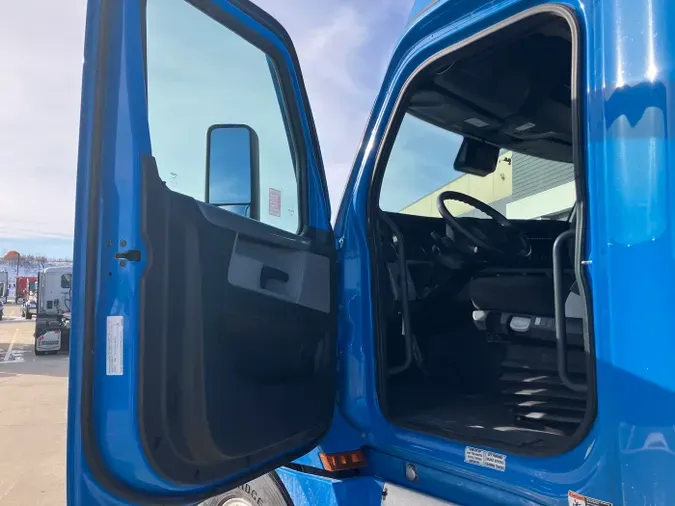 2022 Freightliner Cascadia