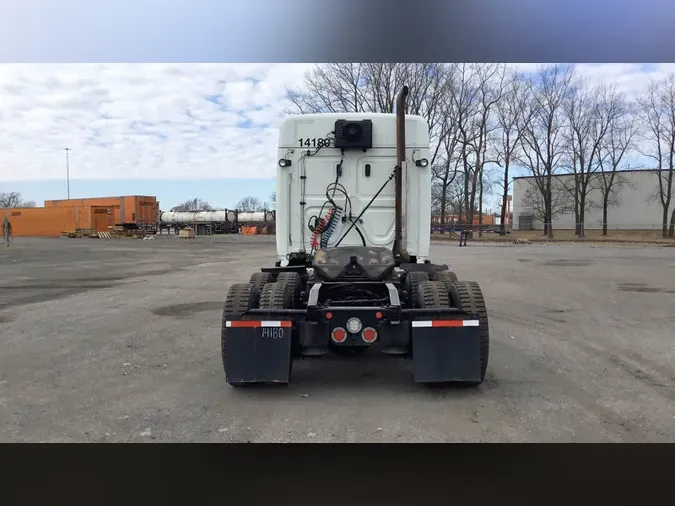 2022 Freightliner Cascadia 126