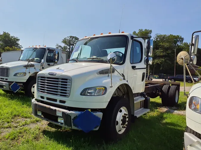 2017 FREIGHTLINER/MERCEDES M2 106