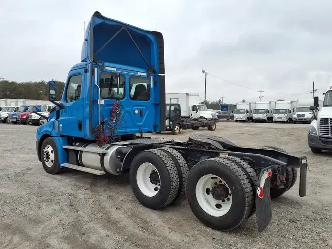2019 FREIGHTLINER/MERCEDES NEW CASCADIA PX12664