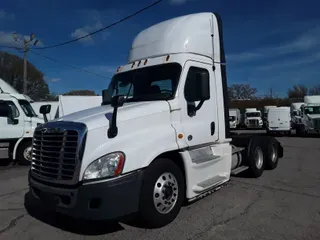 2016 FREIGHTLINER/MERCEDES CASCADIA 125