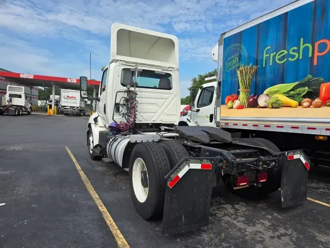 2019 NAVISTAR INTERNATIONAL RH613 DAYCAB S/A