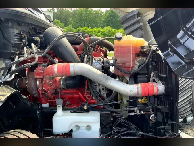 2022 INT LT625 6x4