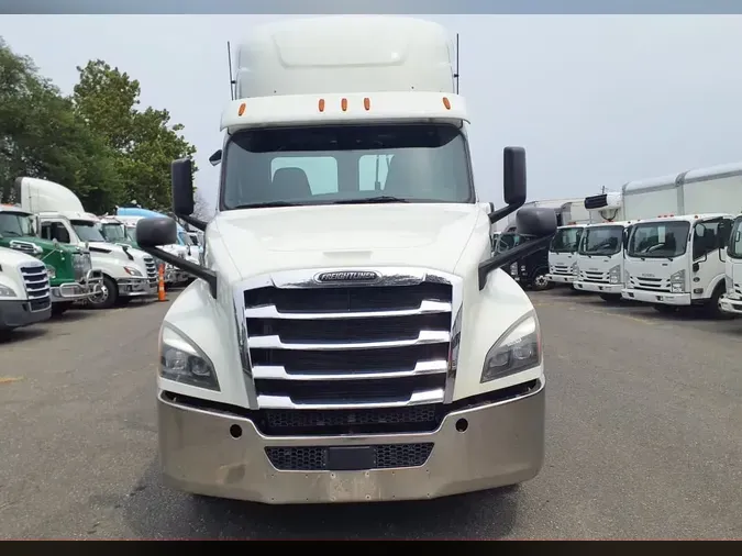 2019 FREIGHTLINER NEW CASCADIA PX12664