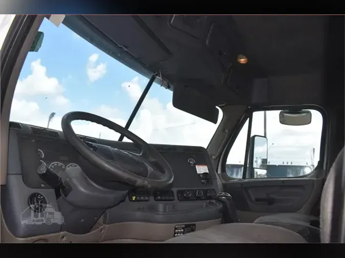 2013 FREIGHTLINER CASCADIA 113