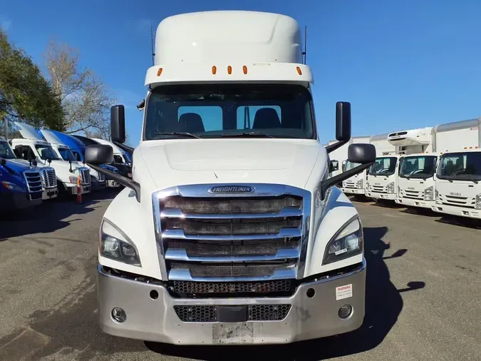 2019 FREIGHTLINER/MERCEDES NEW CASCADIA 126