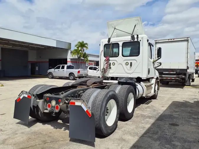 2019 FREIGHTLINER/MERCEDES NEW CASCADIA PX12664