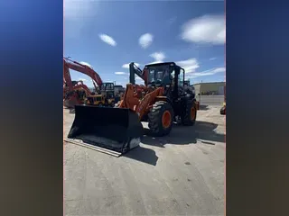 2019 HITACHI ZW180-6