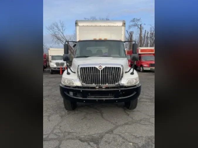 2019 NAVISTAR INTERNATIONAL 4300 SBA