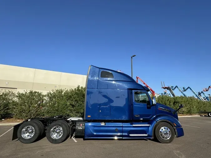 2023 Peterbilt 579