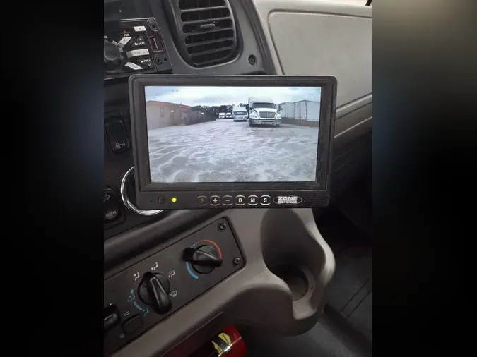 2019 FREIGHTLINER/MERCEDES M2 106