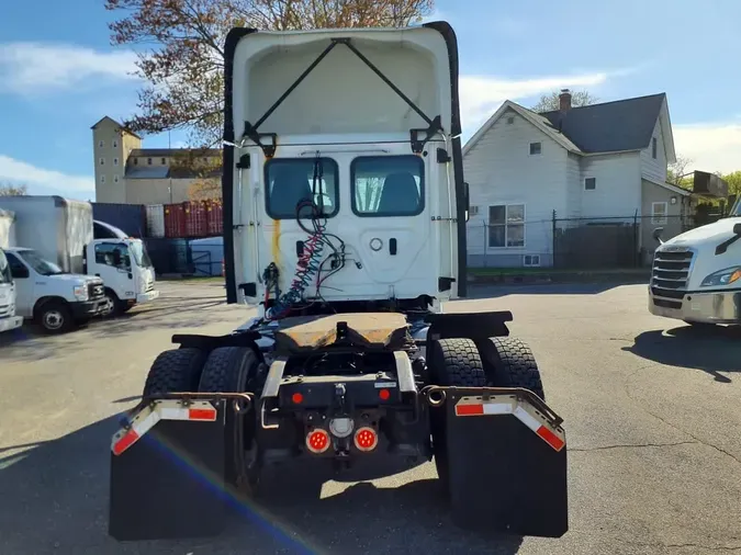 2019 FREIGHTLINER/MERCEDES NEW CASCADIA 126