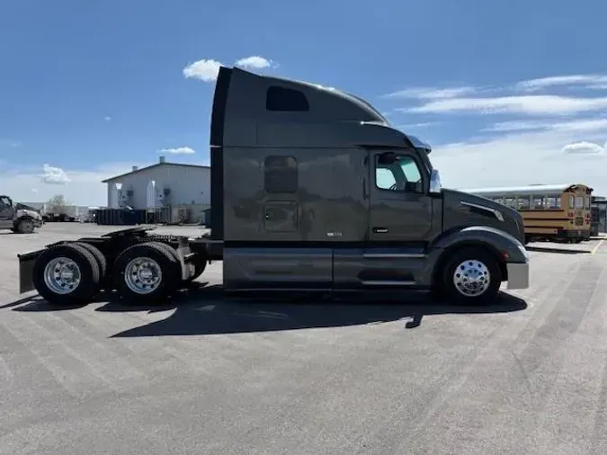 2024 Peterbilt 579