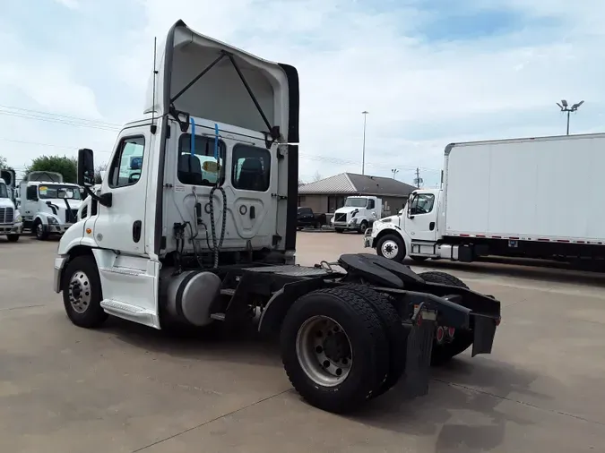 2019 FREIGHTLINER/MERCEDES CASCADIA 113