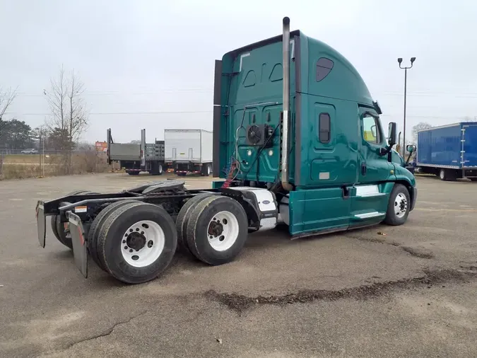 2020 FREIGHTLINER/MERCEDES CASCADIA 12591157fa88c8496c8b194009abf73d6e8