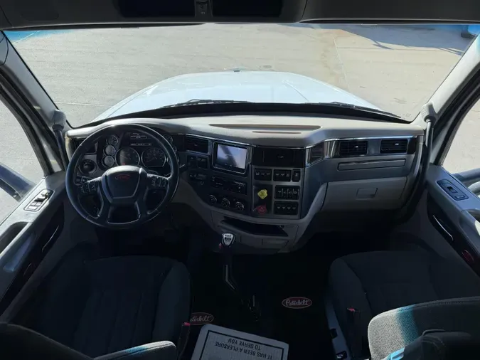 2021 Peterbilt 567