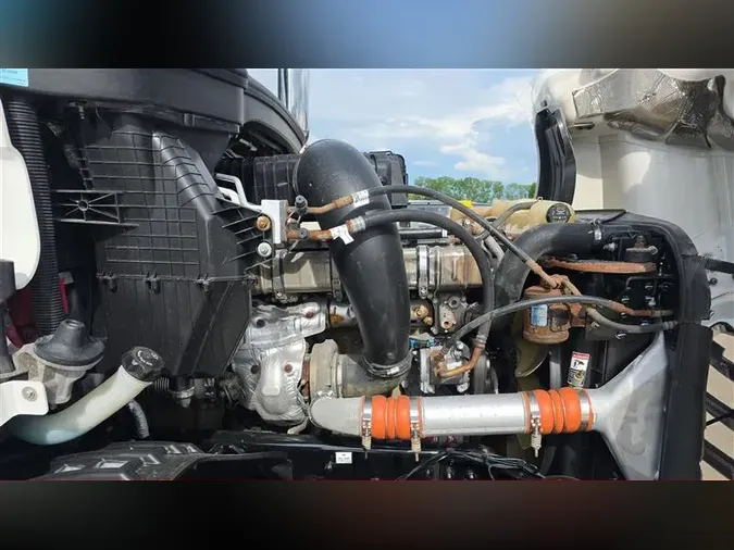 2020 FREIGHTLINER CA126