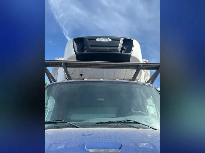 2018 FREIGHTLINER M2 106