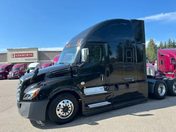 2020 Freightliner Cascadia