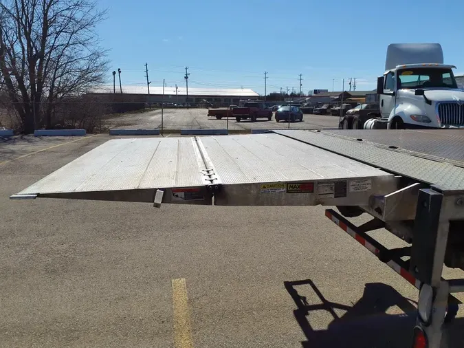 2019 FREIGHTLINER/MERCEDES M2 106